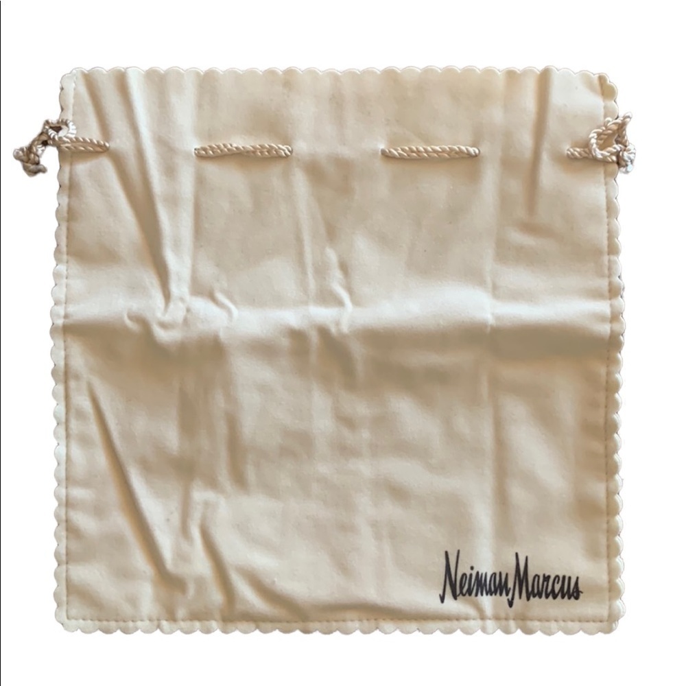 Neiman‎ Marcus Dust Pouch